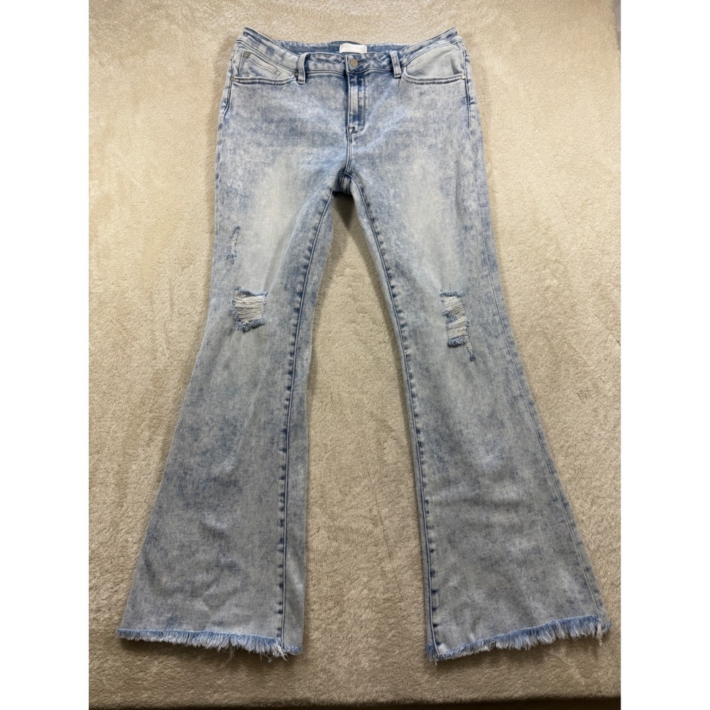 Petra 153 Womens Flare Acid Wash Distressed Light Blue Jeans 15/31 Meas: 32x32
